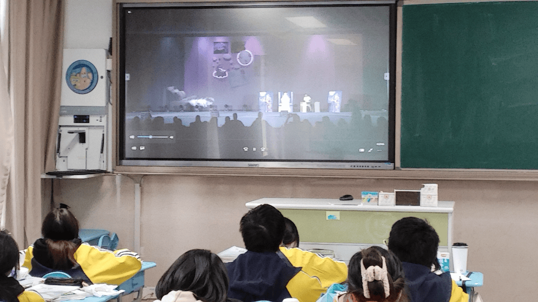 有效减少近视发生共同守护光明未来——上海市泾南中学2024年近视防控宣传教育月活动(图5)