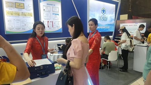 2024中国近视防控产品交流会盛大开幕视保姆惊艳亮相！(图3)