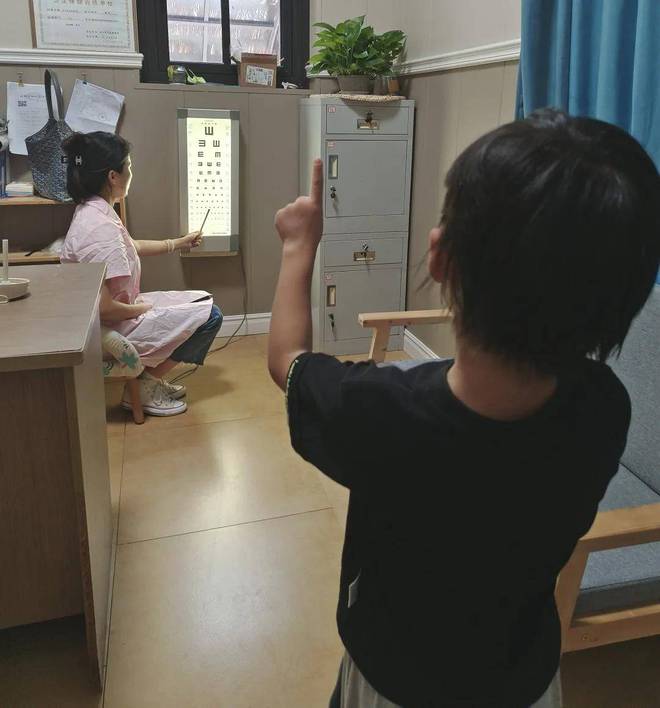 守护“瞳”真“视”不宜迟-海宁市庆安幼儿园近视防控宣传月活动(图2)