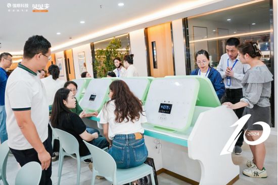 九游娱乐：强眼视力近视防控方案在第十届全国儿童眼健康研讨会备受推广(图1)