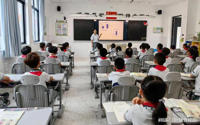 九游娱乐：南师附中高淳学校小学部近视防控宣传月活动报道(图2)