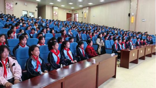 固始县妇幼保健医院与元光小学携手共筑“明眸视界”近视防控科普教育活动圆满举行(图2)