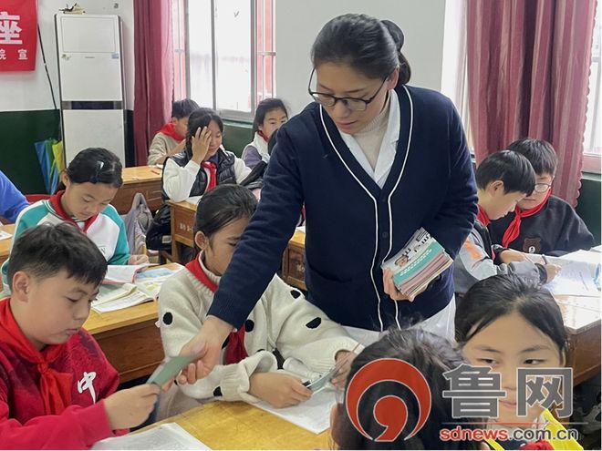 枣庄市市中区税郭镇中心卫生院开展2024年儿童青少年近视防控健康讲座(图1)