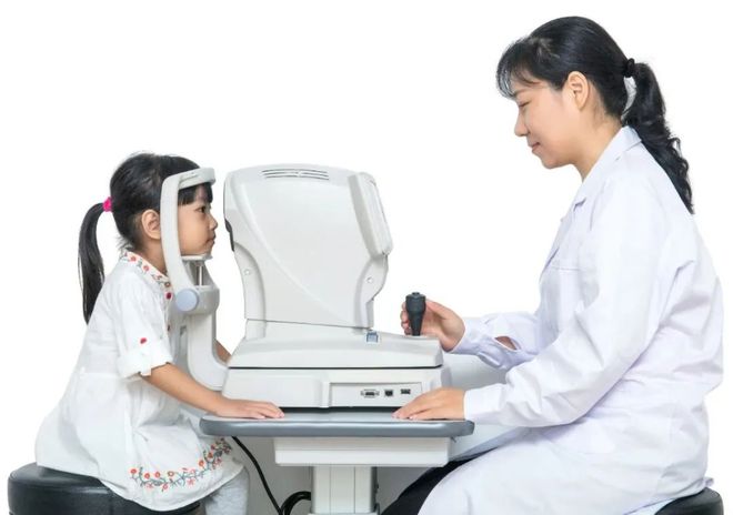 九游娱乐：事关儿童青少年近视防控教育部等三部门发布文件→(图2)