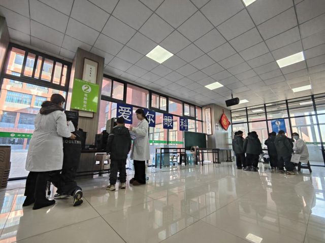 蚌埠爱尔和平眼科医院走进蚌埠后场小学教育集团助力近视防控宣传教育月(图1)