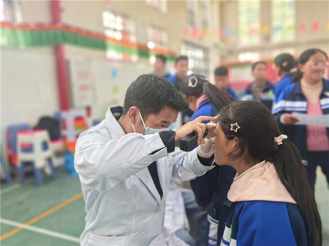 “睛”彩六一：“眼明心安”项目再赴西藏守护儿童眼健康(图9)